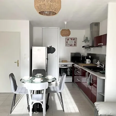 4 Pers Avec Balcon Et Parking Prive *